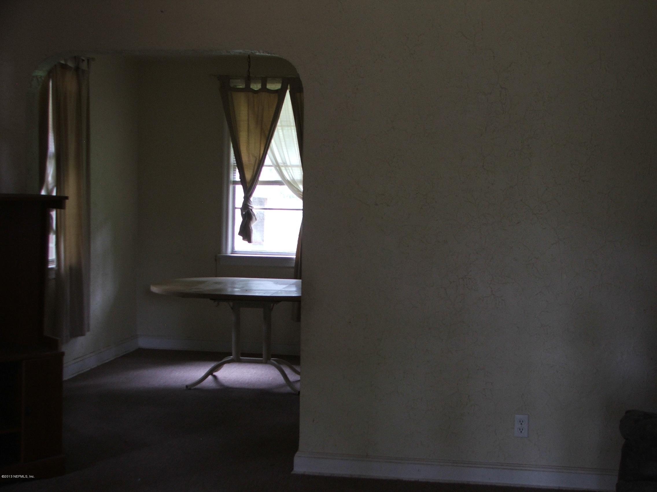 1451 Parental Home Road Jacksonville, FL 32216 - Photo 12 of 25 from living room to dining