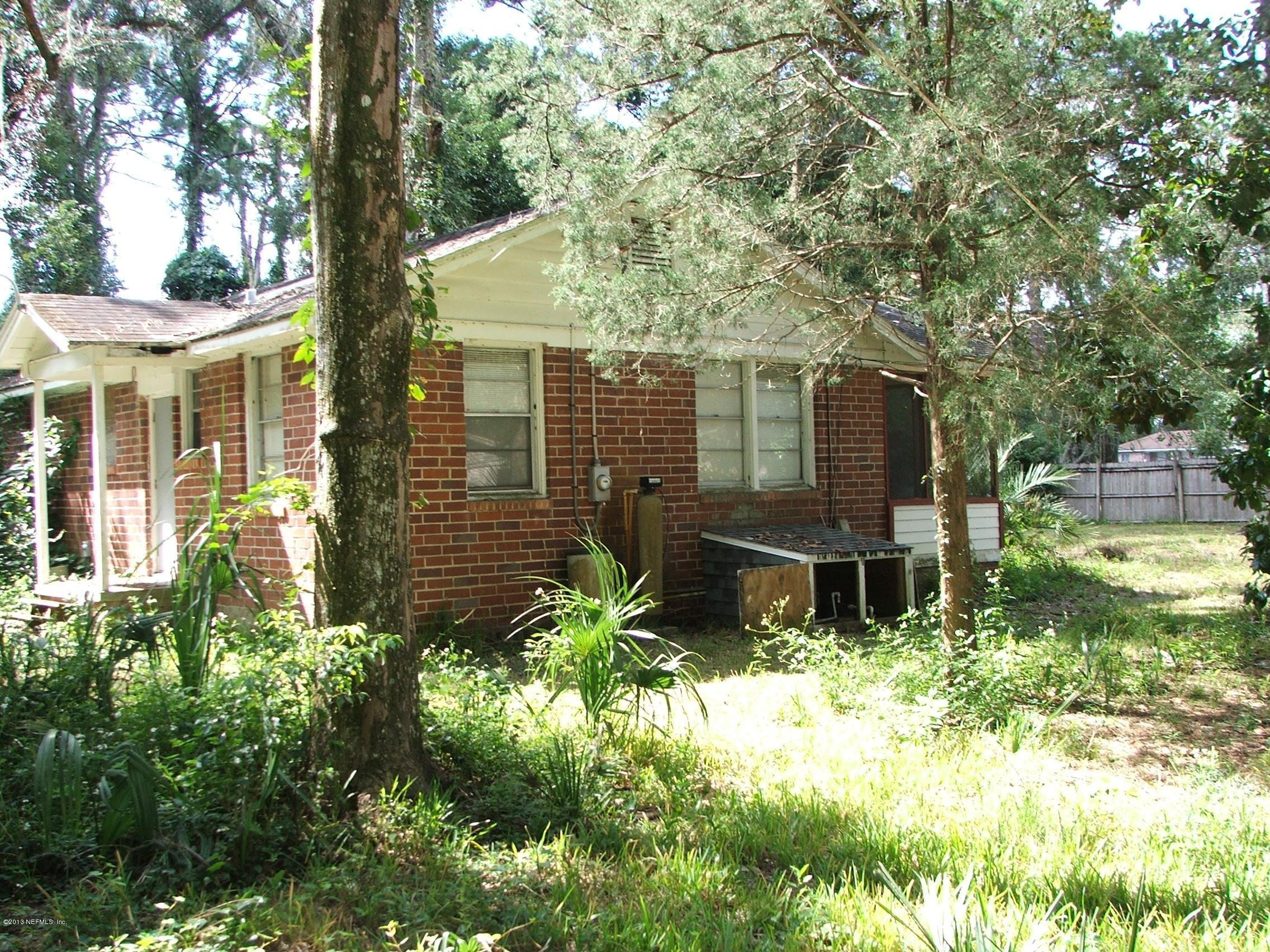 1451 Parental Home Road Jacksonville, FL 32216 - Photo 4 of 25 parental home back