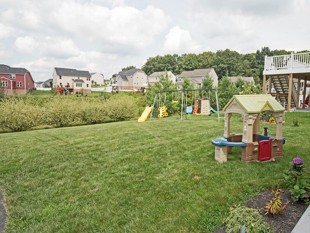2023 Eagle Ridge Drive Valencia, PA 16059 - Photo 15 of 15 Yard borders reserve for additional privacy.