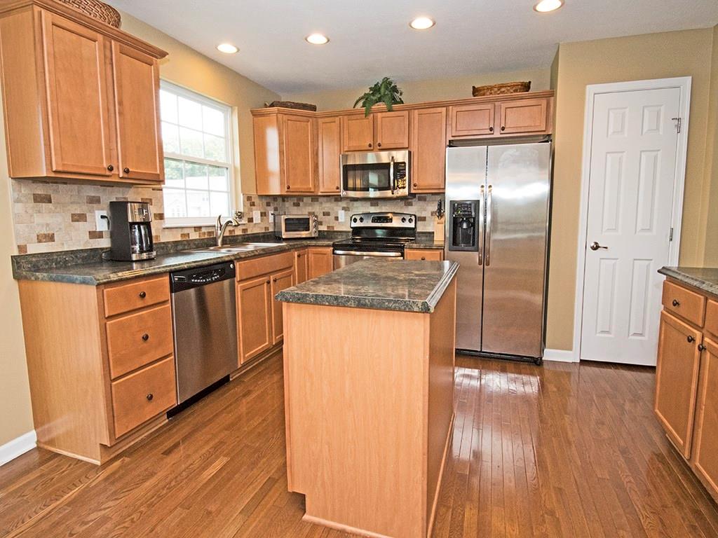 2023 Eagle Ridge Drive Valencia, PA 16059 - Photo 3 of 15 The Chef in the family will appreciate the ample countertop and cabinet space. Perfect for family meals and entertaining!