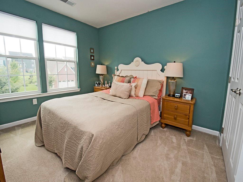 2023 Eagle Ridge Drive Valencia, PA 16059 - Photo 10 of 15 Light and bright 3rd bedroom on 2nd floor.