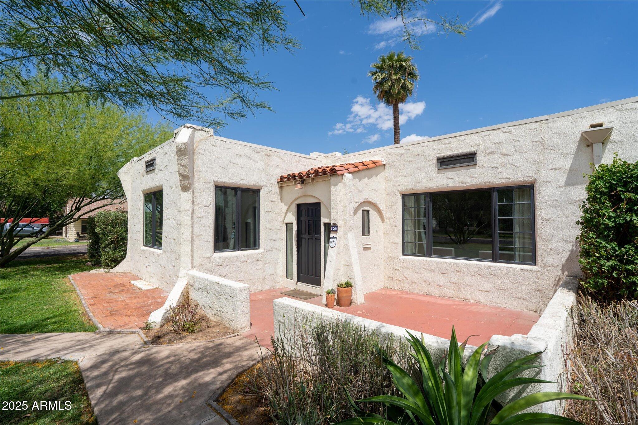 356 West Roma Avenue Phoenix, AZ 85013 - Photo 3 of 60 Front