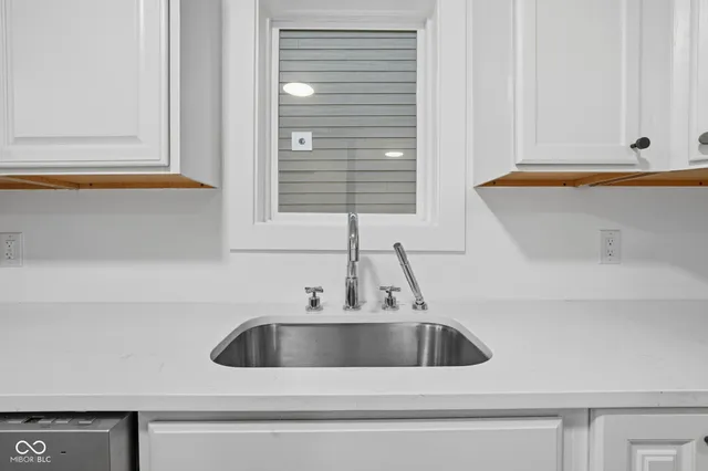 $285,000 | 410 Hamilton Avenue, Indianapolis, IN 46201