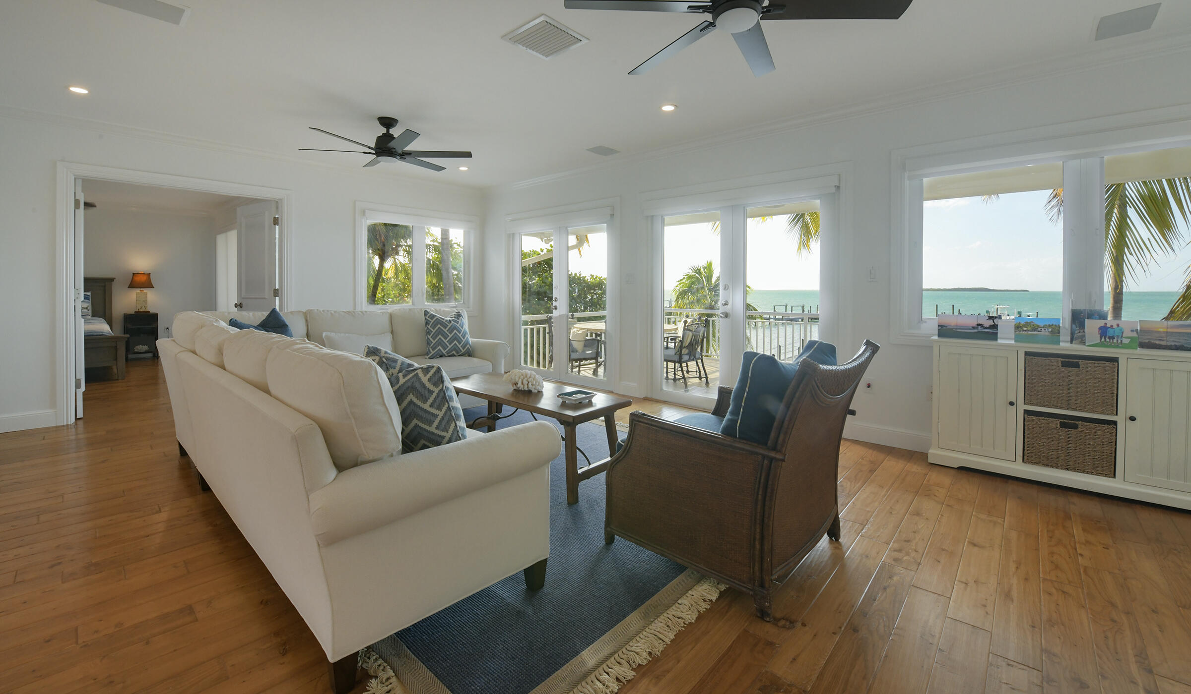 58 Sunset Road Key Largo, FL 33037 - Photo 10 of 25 Up-stairs living area