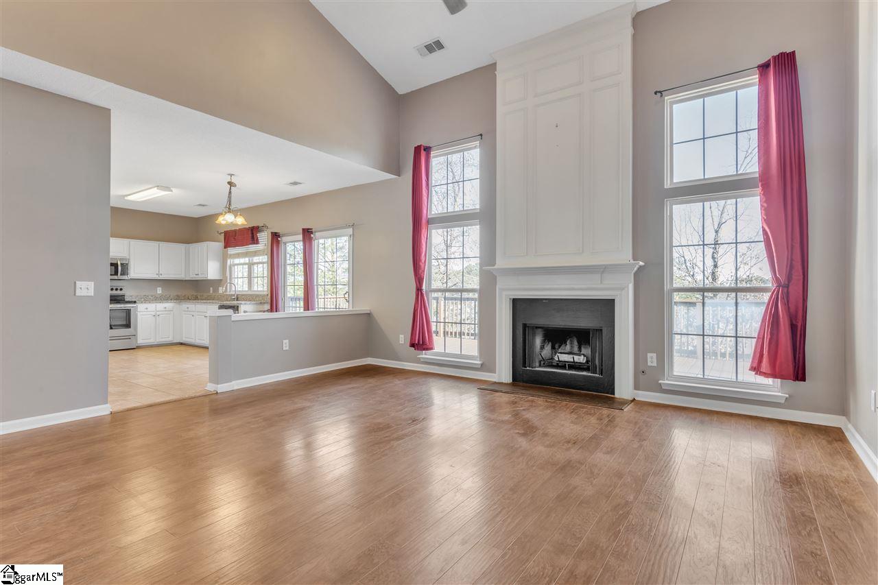 310 Valhalla Lane Simpsonville, SC 29681 - Photo 6 of 18 Gallery Image 6