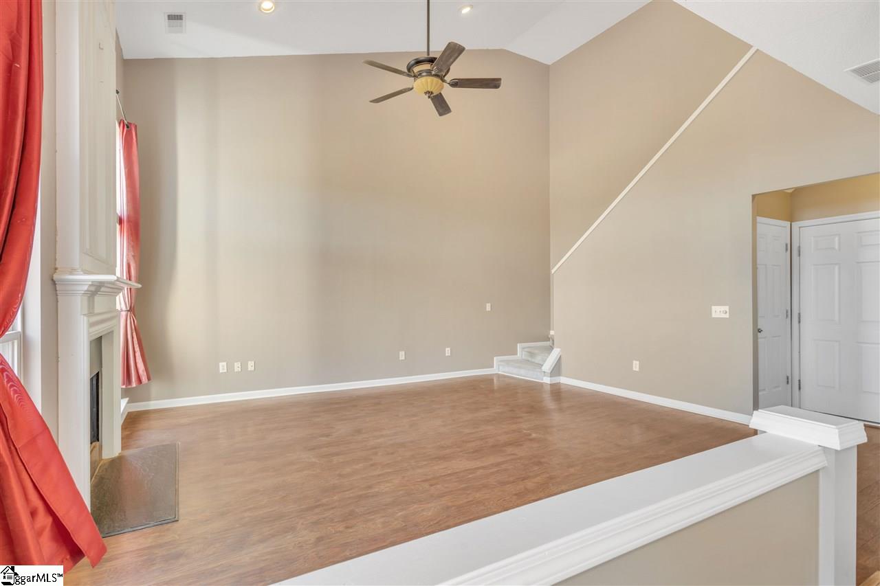 310 Valhalla Lane Simpsonville, SC 29681 - Photo 7 of 18 Gallery Image 7