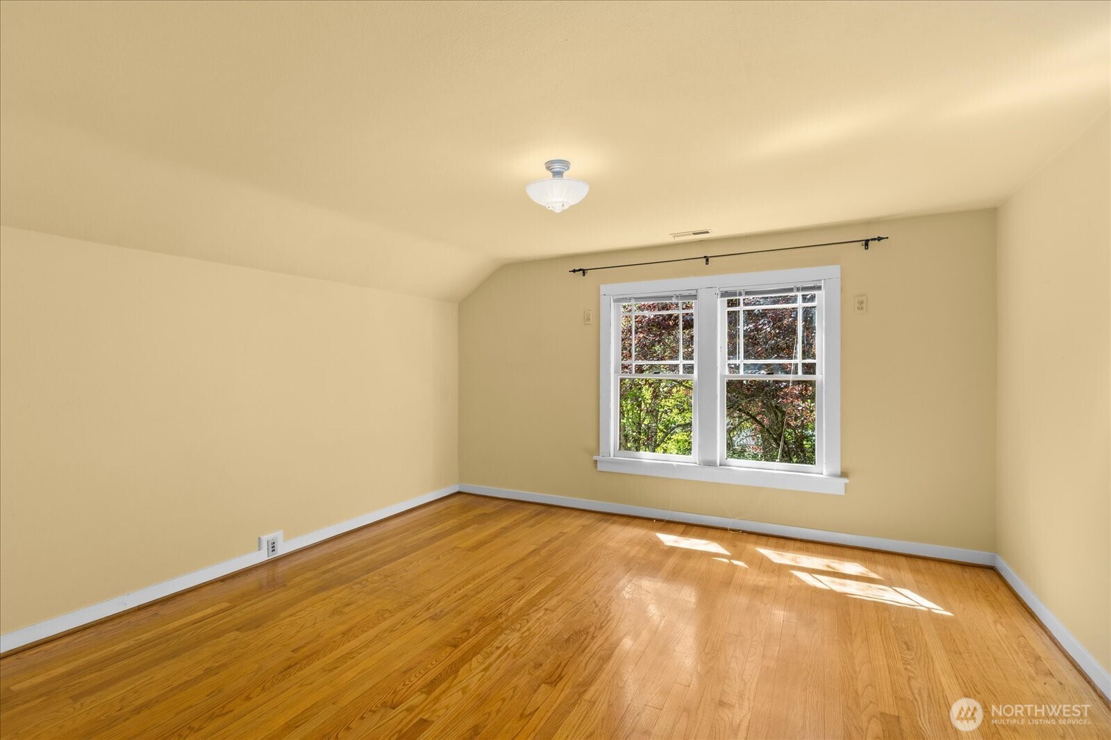 18608 101st Avenue Northeast Bothell, WA 98011 - Photo 22 of 39