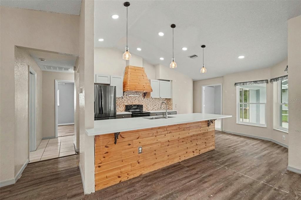 6293 Grapewood Road Spring Hill, FL 34609 - Photo 12 of 32 Gallery Image 12