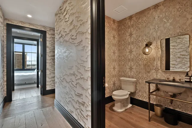 $2,590,000 | 1109 West Washington Boulevard, Unit 5C, Chicago, IL 60607