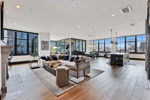 $2,590,000 | 1109 West Washington Boulevard, Unit 5C, Chicago, IL 60607