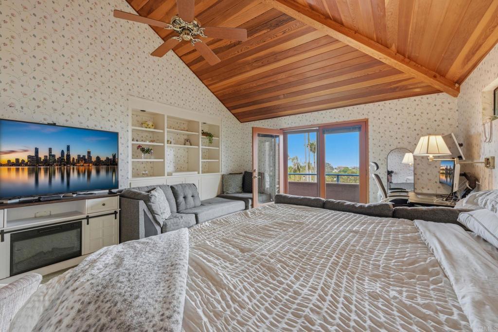 1042 Hymettus Avenue Encinitas, CA 92024 - Photo 26 of 51 Primary