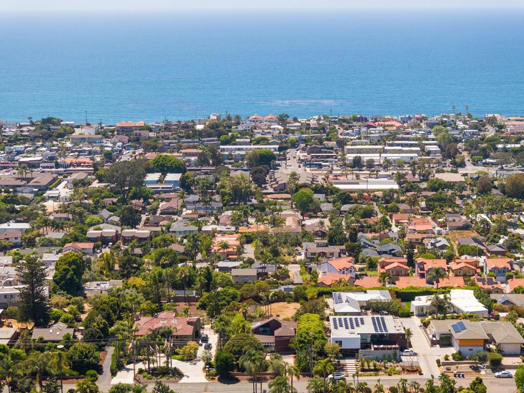 1042 Hymettus Avenue Encinitas, CA 92024 - Photo 5 of 51