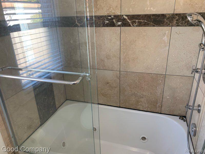 3930 Amherst Road Royal Oak, MI 48073 - Photo 11 of 20