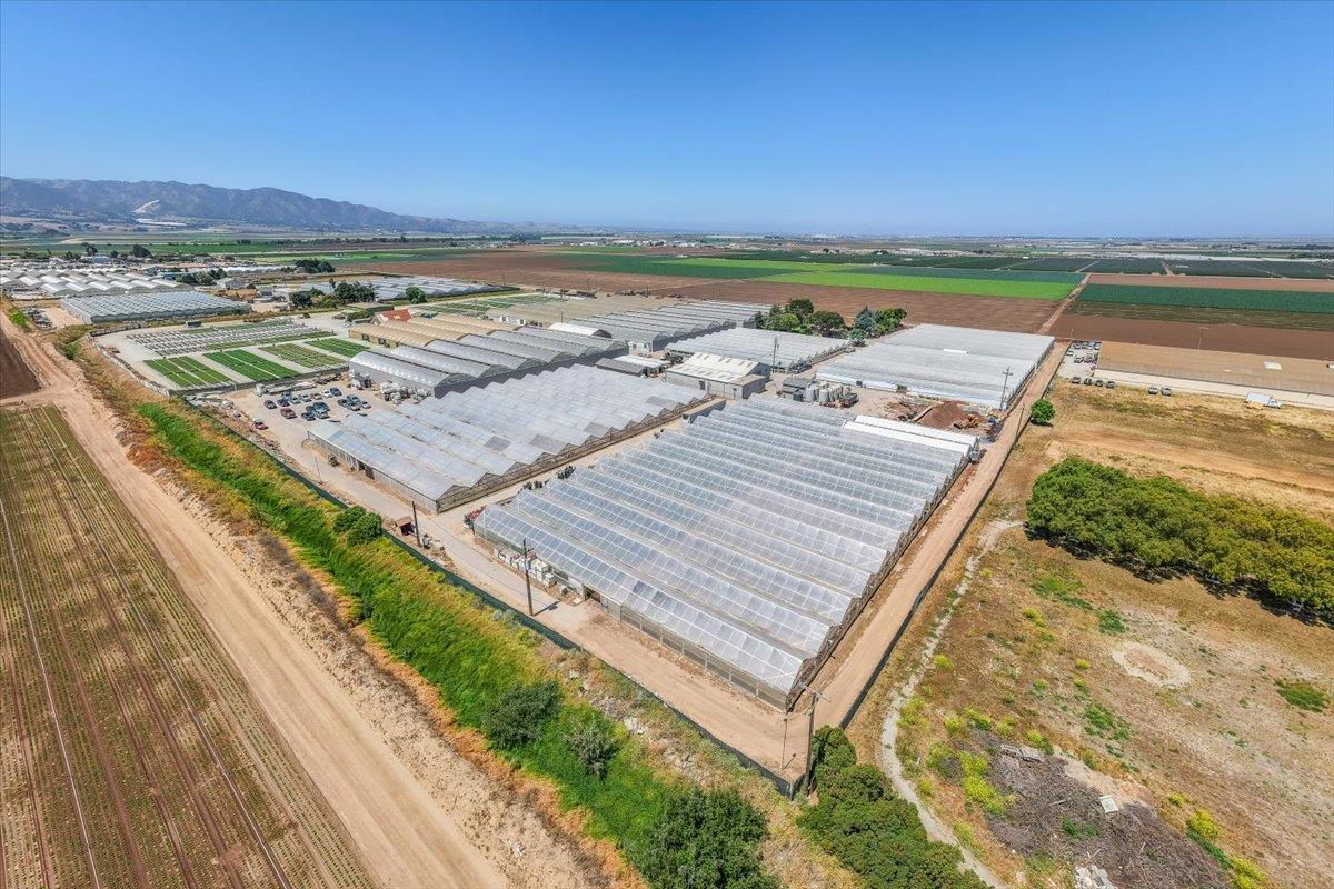 23820 Potter Road Salinas, CA 93908 - Photo 2 of 28