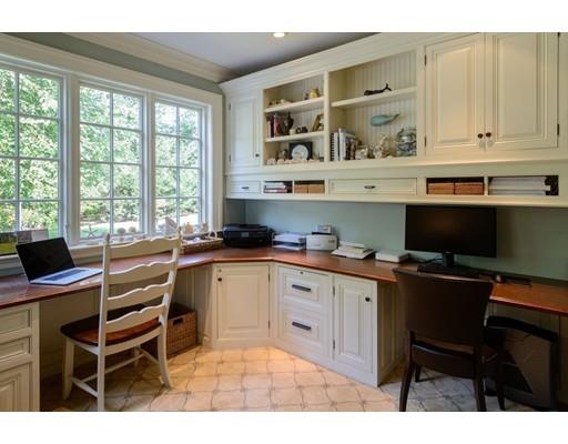 27 Livingston Road Wellesley, MA 02482 - Photo 13 of 30