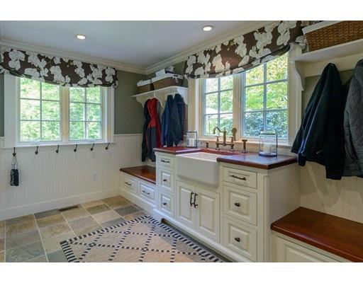 27 Livingston Road Wellesley, MA 02482 - Photo 14 of 30