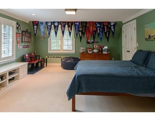 27 Livingston Road Wellesley, MA 02482 - Photo 20 of 30