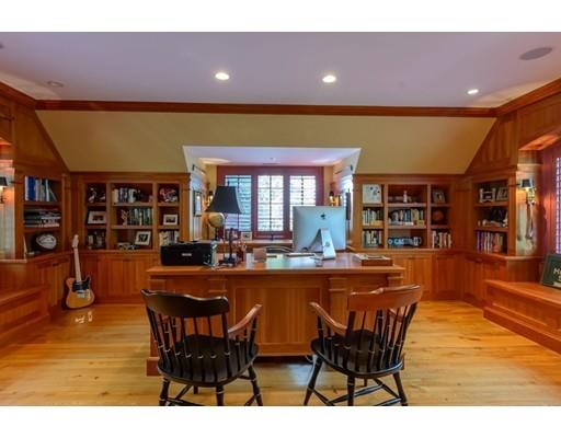 27 Livingston Road Wellesley, MA 02482 - Photo 23 of 30