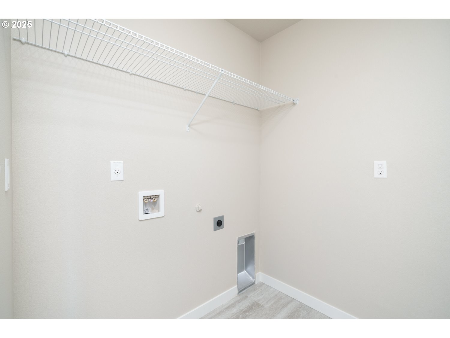 2794 South Ivy Street Cornelius, OR 97113 - Photo 9 of 24 a view of small space