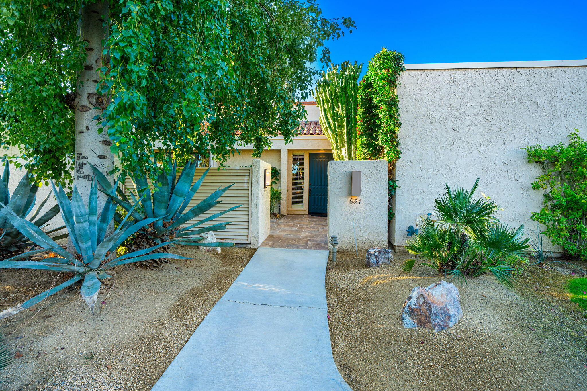 634 Hospitality Drive Rancho Mirage, CA 92270 - Photo 7 of 50 17-web-or-mls-JBHospitality-17