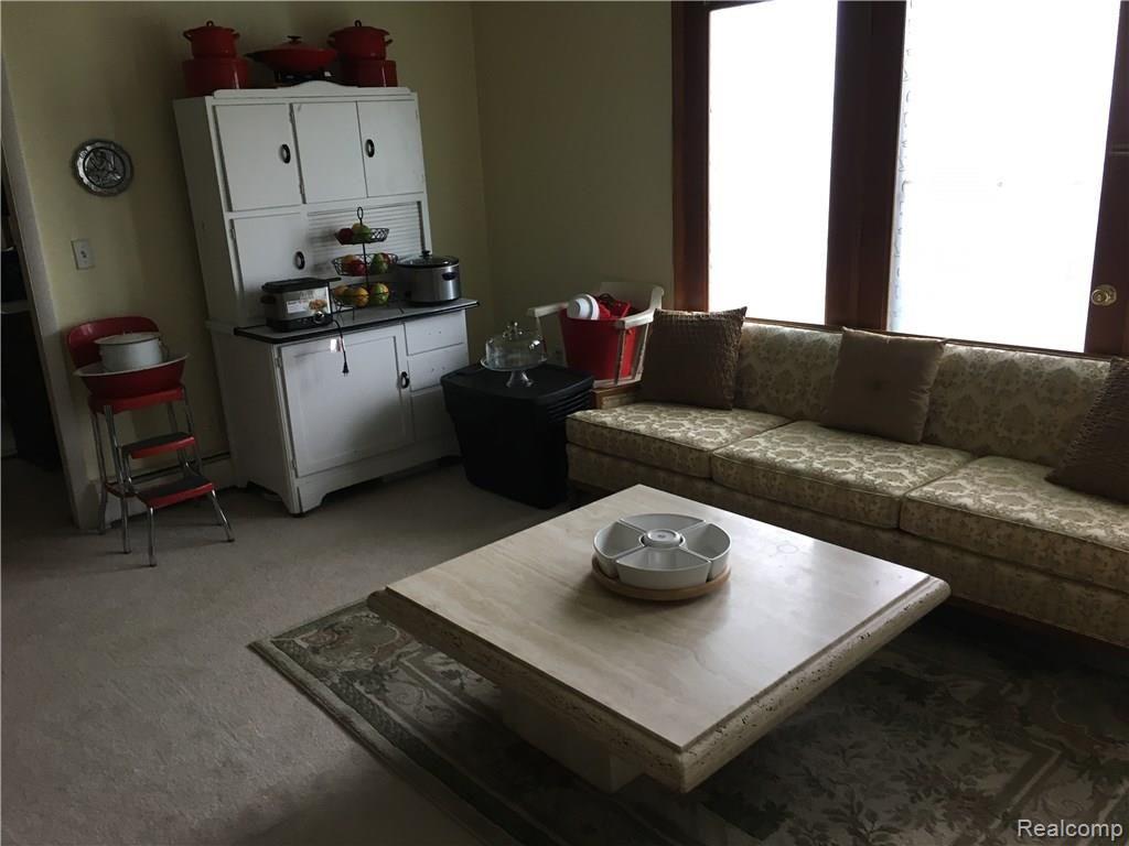1567 West Auburn Road Rochester, MI 48309 - Photo 5 of 11 IMG_3330.JPG