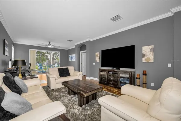 $398,000 | 5721 Heronpark Place, Lithia, FL 33547
