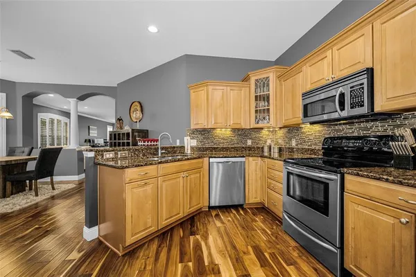 $398,000 | 5721 Heronpark Place, Lithia, FL 33547