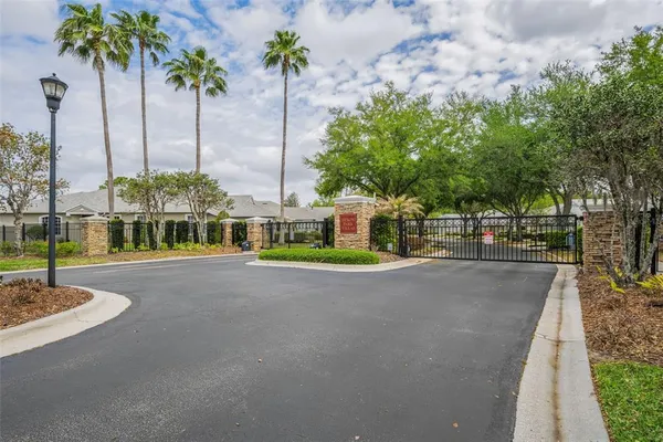 $398,000 | 5721 Heronpark Place, Lithia, FL 33547