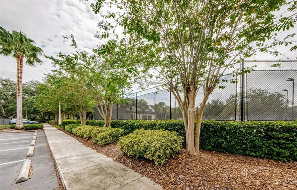 $398,000 | 5721 Heronpark Place, Lithia, FL 33547
