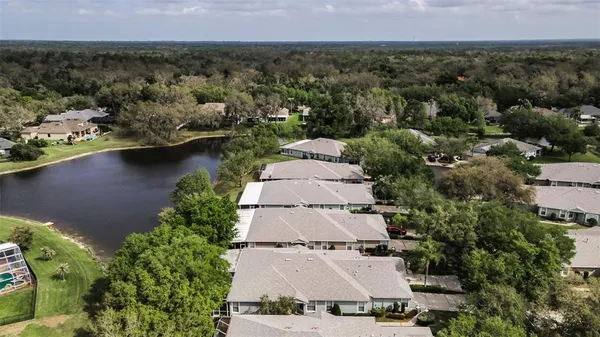 $398,000 | 5721 Heronpark Place, Lithia, FL 33547