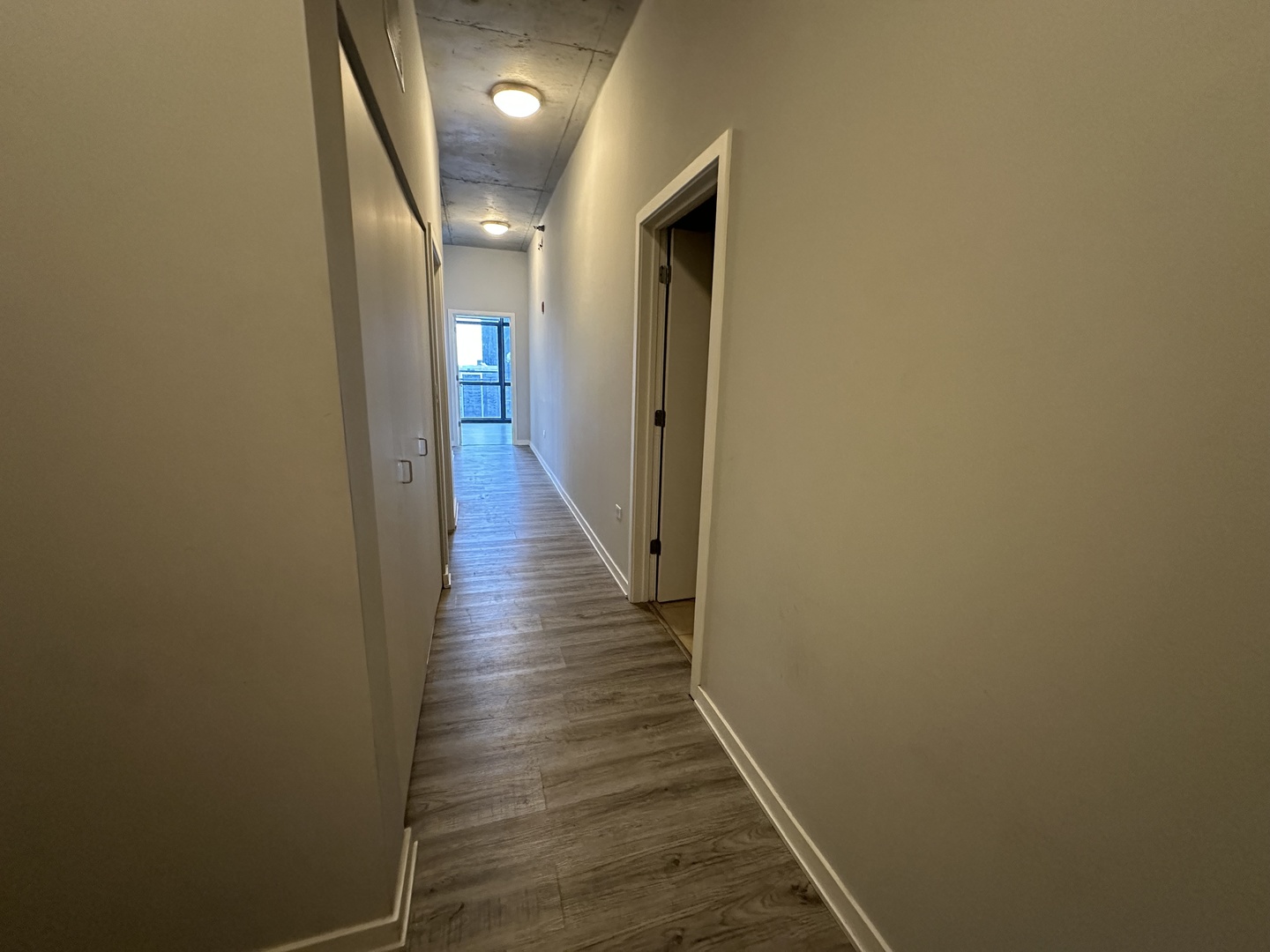 235 West Van Buren Street, Unit 1804 Chicago, IL 60607 - Photo 2 of 15