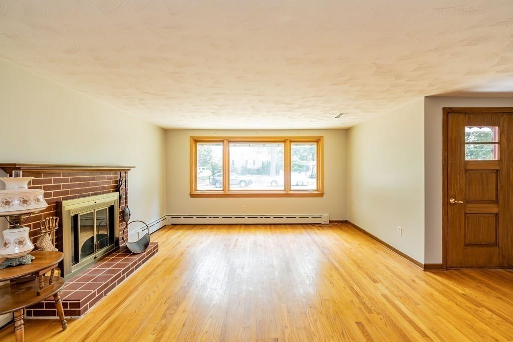165 Ridgeview Terrace Westfield, MA 01085 - Photo 11 of 21 Gallery Image 11
