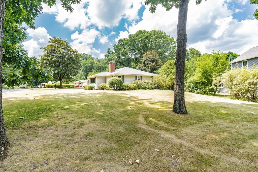 165 Ridgeview Terrace Westfield, MA 01085 - Photo 2 of 21 Gallery Image 2