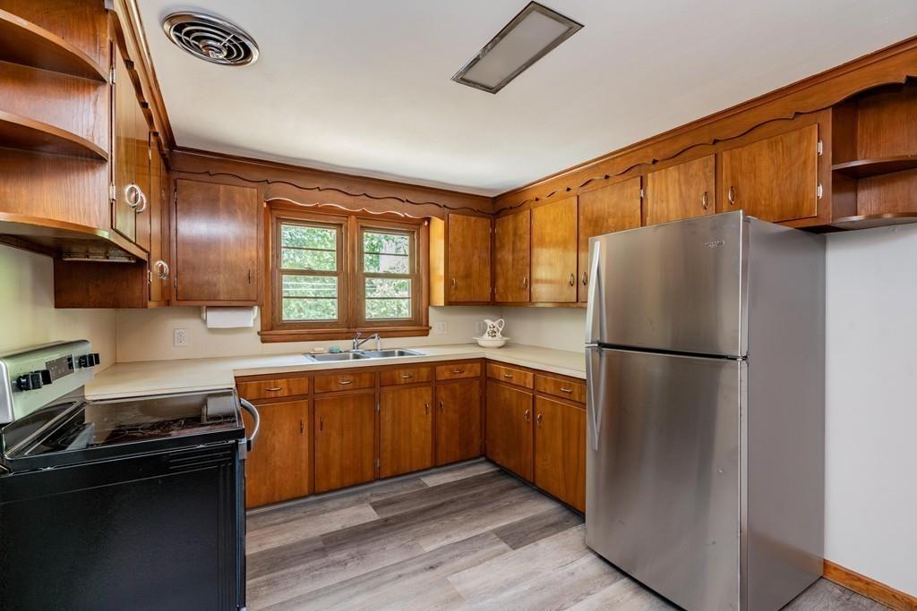 165 Ridgeview Terrace Westfield, MA 01085 - Photo 7 of 21 Gallery Image 7