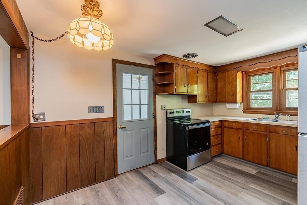 165 Ridgeview Terrace Westfield, MA 01085 - Photo 8 of 21 Gallery Image 8
