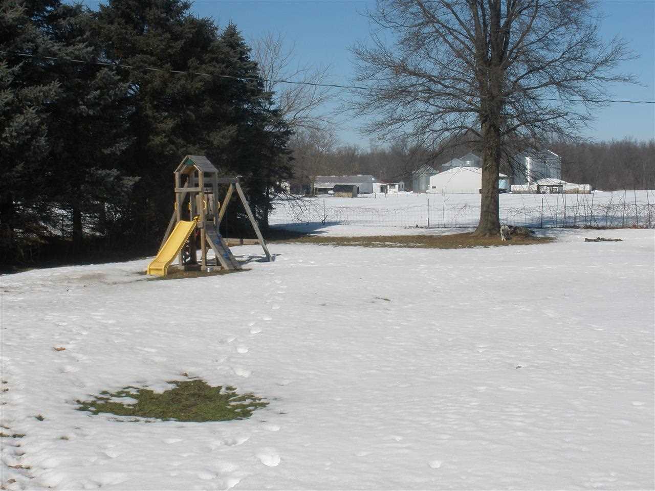 5920 6th Road Bremen, IN 46506 - Photo 11 of 16
