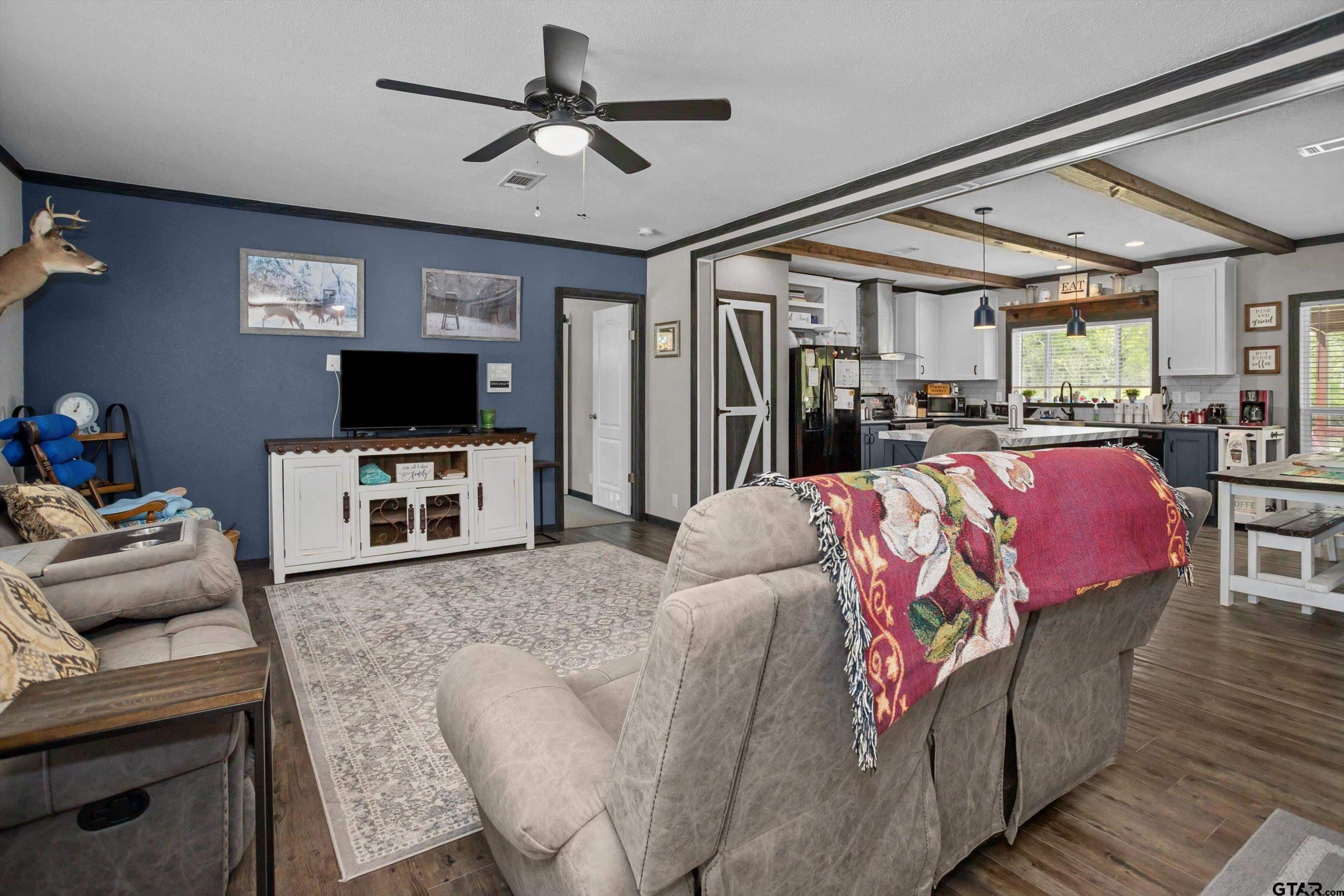 186 Highway 7 Crockett, TX 75835 - Photo 2 of 41