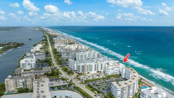 $2,500 | 3580 South Ocean Boulevard, Unit 6B, South Palm Beach, FL 33480