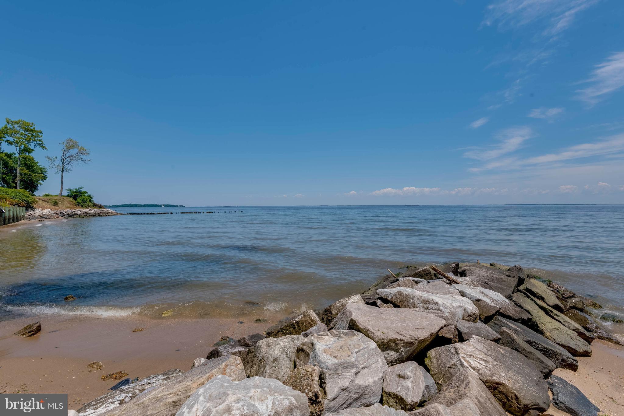 1587 Stuart Road Edgewater, MD 21037 - Photo 15 of 30 Over 150" of bay waterfront