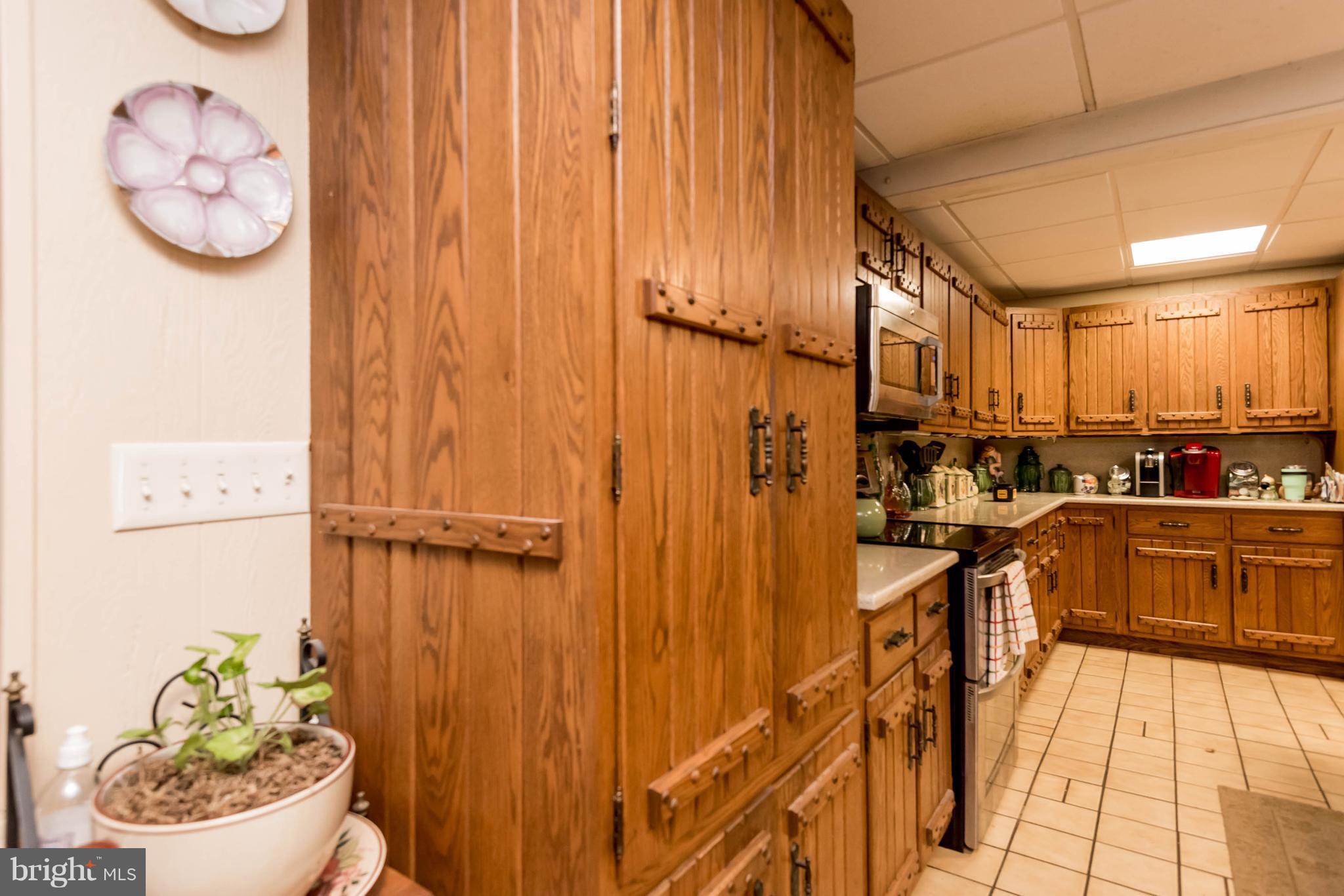 1587 Stuart Road Edgewater, MD 21037 - Photo 17 of 30 Kitchen