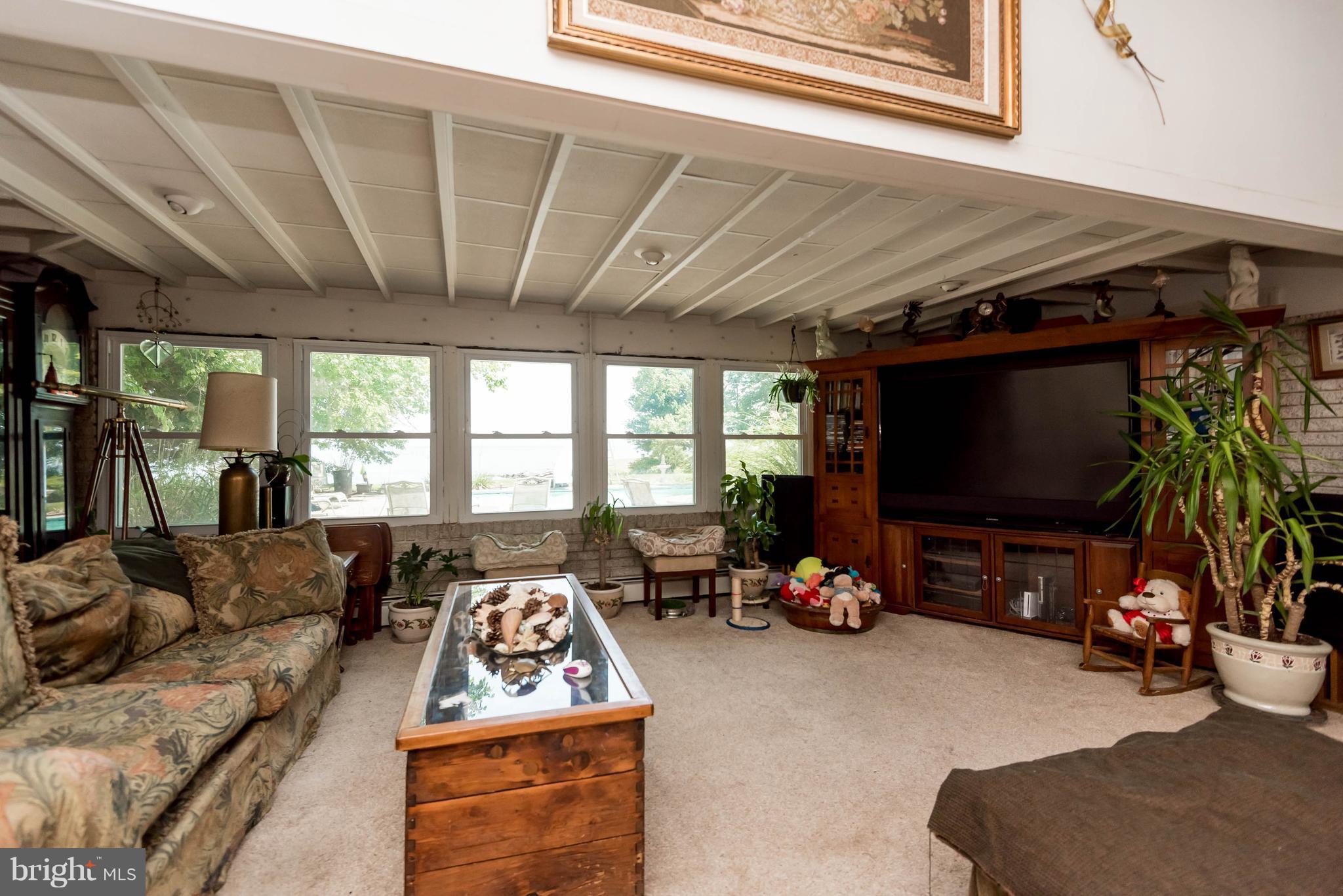 1587 Stuart Road Edgewater, MD 21037 - Photo 21 of 30 Living Room