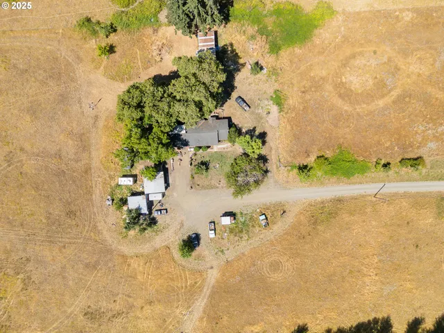 $500,000 | 308 Helweg Road, Winston, OR 97496