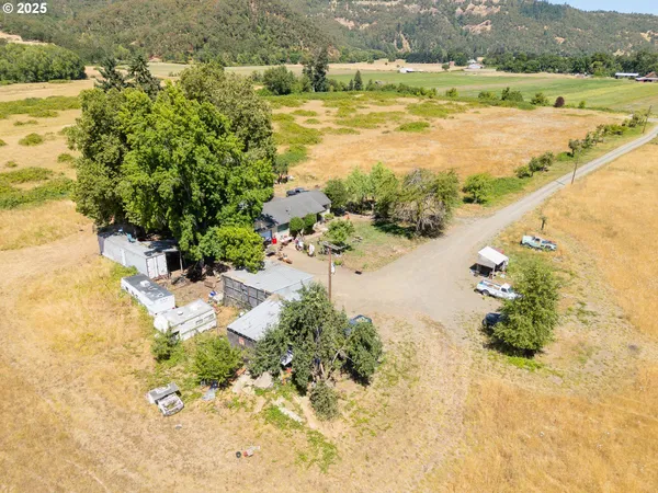 $475,000 | 308 Helweg Road, Winston, OR 97496