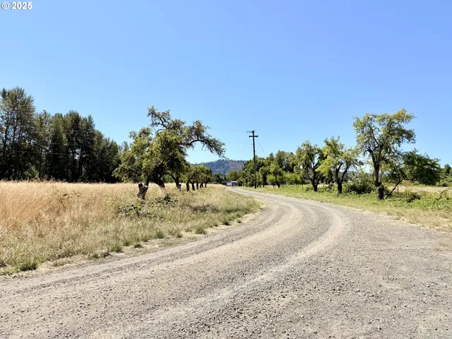 $500,000 | 308 Helweg Road, Winston, OR 97496