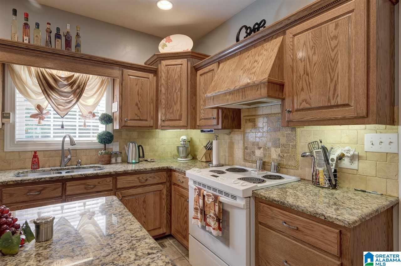 631 Dana Road Warrior, AL 35180 - Photo 11 of 41
