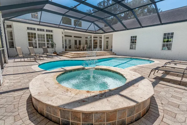 $1,275,000 | 111 Troy Circle, Fort Walton Beach, FL 32547