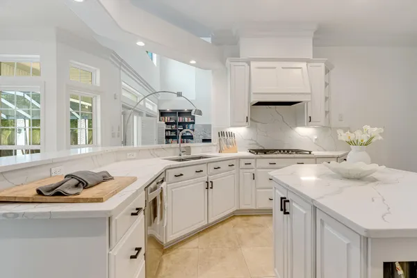 $1,275,000 | 111 Troy Circle, Fort Walton Beach, FL 32547