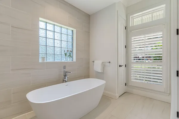 $1,275,000 | 111 Troy Circle, Fort Walton Beach, FL 32547