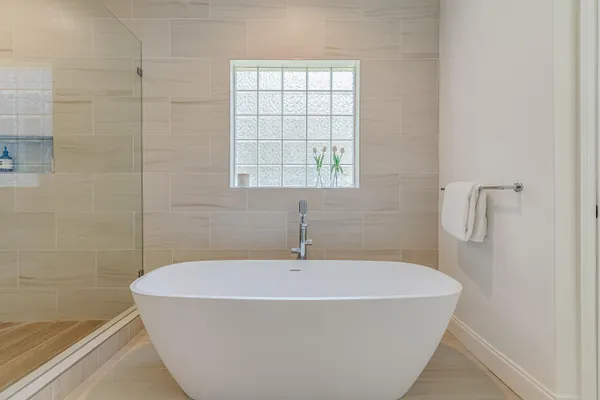 $1,275,000 | 111 Troy Circle, Fort Walton Beach, FL 32547