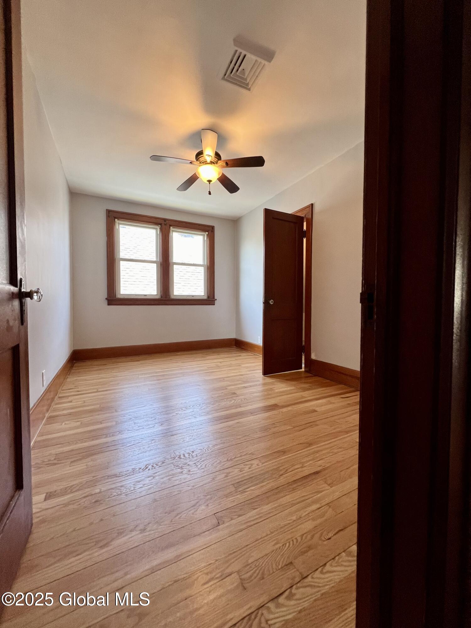 40 Mathias Avenue, Unit UPSTAIRS APARTMENT 2 Amsterdam, NY 12010 - Photo 7 of 15 IMG_2627